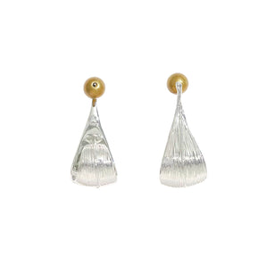 Fronda sculptural curled-leaf earrings in rhodium plated brass by ZéFir Jewel

