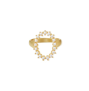 wreath of pearls set in solid 9K gold — an oval halo of Japanese freshwater pearls ring